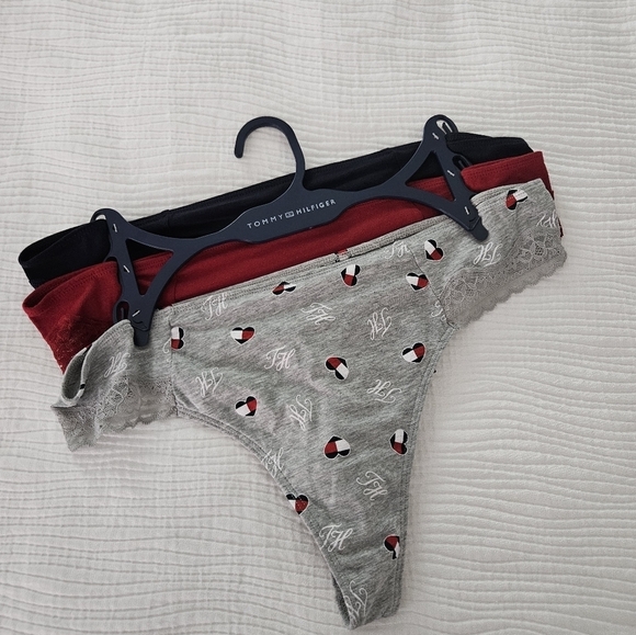 Tommy Hilfiger size large thongs NEW - Picture 2 of 4